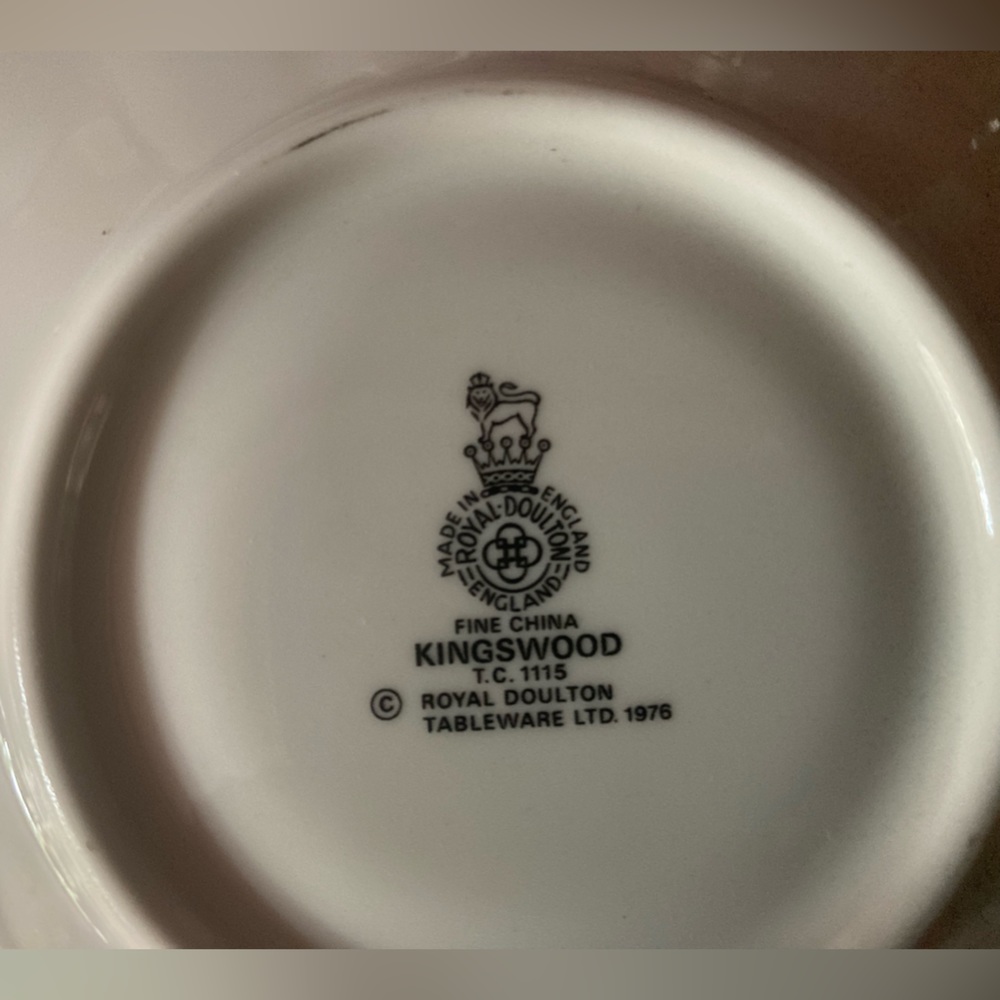 Royal Doulton Kingswood China 4 cup saucers. - Picture 7 of 7